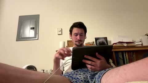 TwinkyMcgee online show from June 28, 6:19 am
