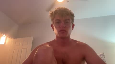 Snapshot of twinkytwunky chatting on April 30, 6:14 pm twinkytwunky online show from April 30, 6:14 pm