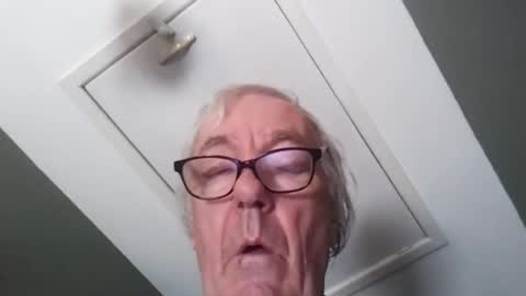 Leslie online show from June 25, 9:36 am