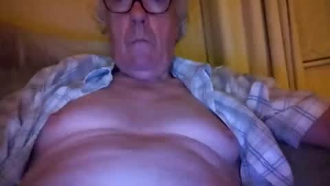 Leslie online show from June 27, 11:21 pm