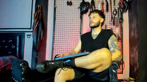 Snapshot of twisted_fantasy_ chatting on March 2, 4:36 am Clio Tadeo online show from March 2, 4:36 am