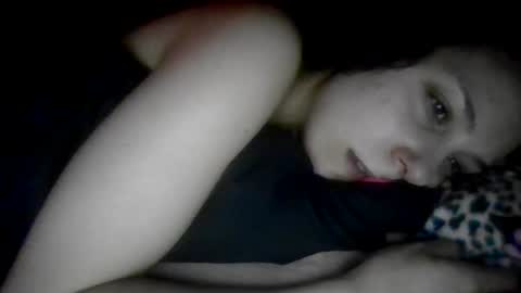 Snapshot of twizzytoxic22 chatting on July 14, 6:46 pm twizzytoxic22 online show from July 14, 6:46 pm