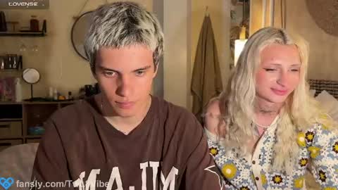 Molly and Nick online show from April 20, 8:21 pm