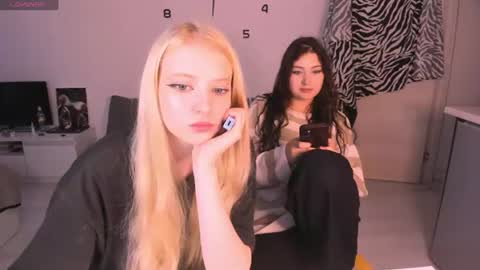 Jessy  Olivia online show from July 6, 4:31 pm