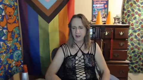 twocumkerry online show from December 16, 10:59 pm