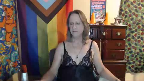 twocumkerry online show from April 10, 6:51 am