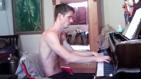 TobeBritta online show from December 3, 2:27 pm