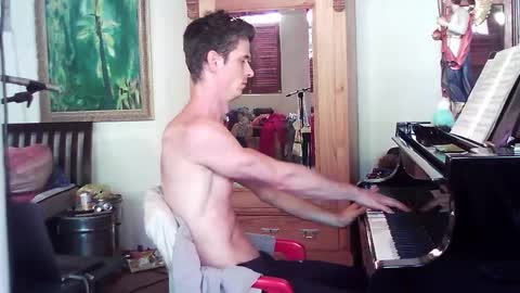 TobeBritta online show from December 25, 5:26 pm