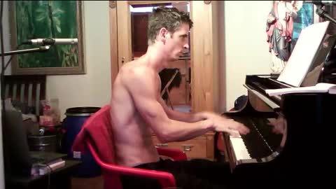 TobeBritta online show from February 26, 9:37 pm