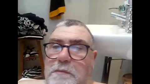 twohats2810 online show from January 9, 7:37 pm