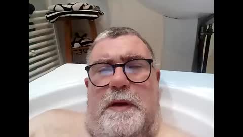 twohats2810 online show from January 15, 7:28 pm