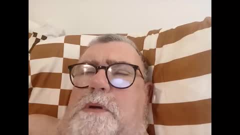 twohats2810 online show from May 20, 6:47 pm