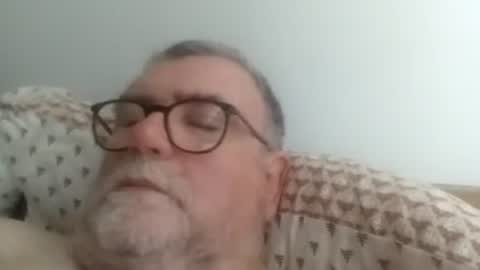 twohats2810 online show from July 2, 10:32 am