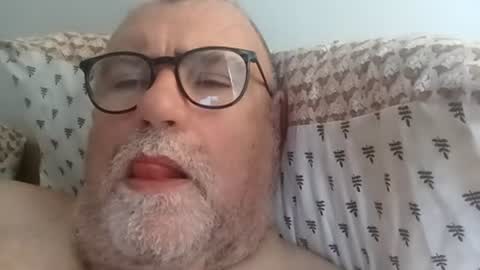 twohats2810 online show from July 4, 7:03 am