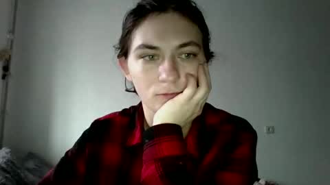 twolatte1520 online show from November 28, 6:49 am