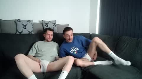 Snapshot of twotwinkhusbands chatting on June 29, 12:05 pm RyanRowan online show from June 29, 12:05 pm