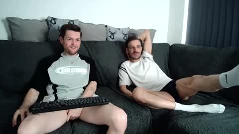 Snapshot of twotwinkhusbands chatting on July 29, 12:25 pm RyanRowan online show from July 29, 12:25 pm