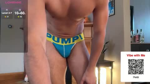 Snapshot of twunk94 chatting on November 13, 6:18 pm twunk94 online show from November 13, 6:18 pm