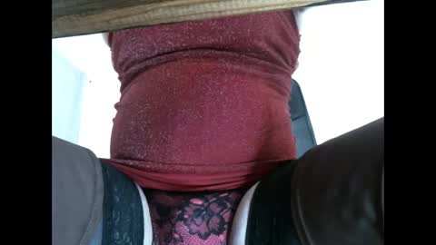 Snapshot of txcrossdresser09 chatting on December 2, 3:29 pm txcrossdresser09 online show from December 2, 3:29 pm