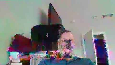 Snapshot of txfrmr chatting on December 17, 7:37 pm txfrmr online show from December 17, 7:37 pm