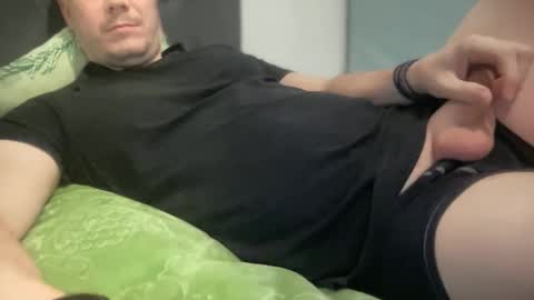 Snapshot of tyber87 chatting on November 15, 4:03 pm Padrynhyo online show from November 15, 4:03 pm