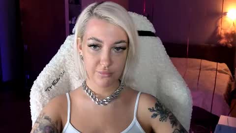 Miley online show from March 2, 3:16 pm