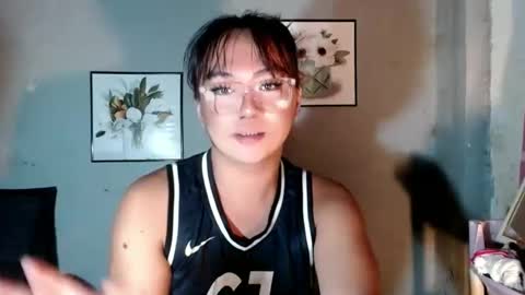 Snapshot of tyla_23 chatting on May 10, 2:28 am Tyla online show from May 10, 2:28 am