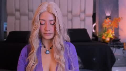  TYLA  online show from December 22, 3:36 am