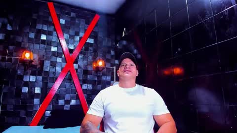 Tyleer Scot online show from March 27, 7:24 pm