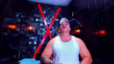 Tyleer Scot online show from April 1, 7:33 pm