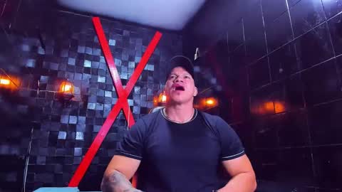 Tyleer Scot online show from April 17, 8:12 pm