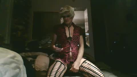 tyler2wo online show from March 9, 2:29 am