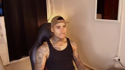 tyler_bell_ online show from March 17, 3:22 am