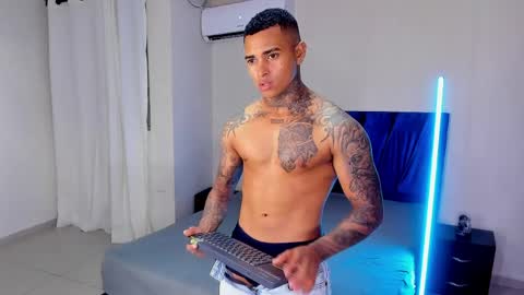 tyler_bell_ online show from April 9, 6:19 am