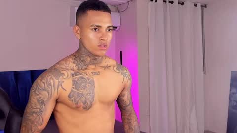 tyler_bell_ online show from April 11, 3:55 am