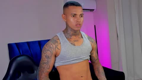 tyler_bell_ online show from April 18, 4:16 am