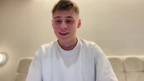 tyler_garrner online show from September 12, 1:00 pm