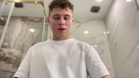 tyler_garrner online show from November 26, 5:30 am