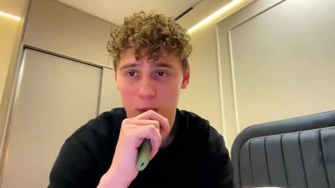 tyler_garrner online show from February 7, 4:43 pm