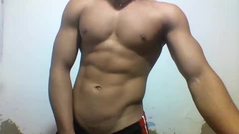 Snapshot of tyler_gold823 chatting on February 27, 1:17 pm Tyler online show from February 27, 1:17 pm