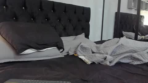 tyler_hank1 online show from March 26, 10:43 am