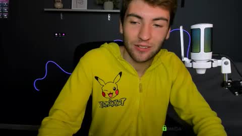 Snapshot of tyler_sparks_ chatting on September 18, 5:42 am tyler_sparks_ online show from September 18, 5:42 am