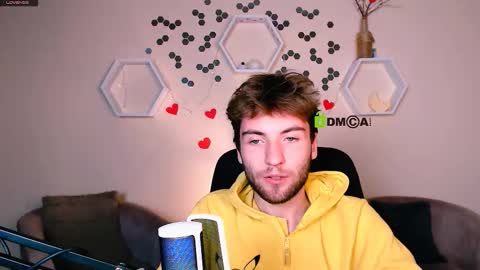 Snapshot of tyler_sparks_ chatting on October 8, 9:56 pm tyler_sparks_ online show from October 8, 9:56 pm