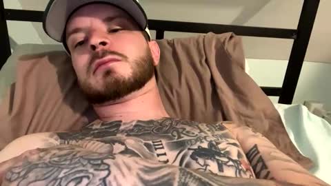 tylerc840 online show from April 30, 12:44 pm