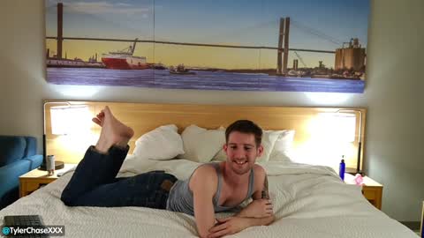 Tyler Chase online show from December 27, 2:25 am