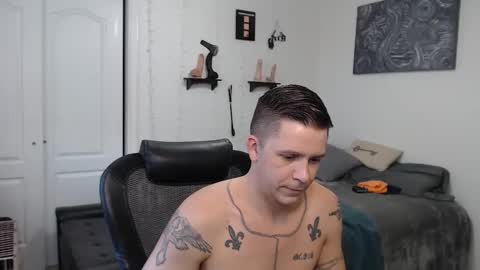 Snapshot of tylerdallas chatting on January 30, 11:24 pm TylerDallas online show from January 30, 11:24 pm