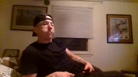 tylerdurden06 online show from April 19, 6:24 am