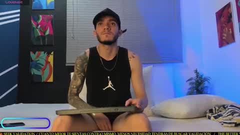 Snapshot of tylergiuseppe_ chatting on February 4, 9:53 pm tylergiuseppe_ online show from February 4, 9:53 pm
