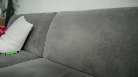 Tyleruzi online show from May 15, 6:15 pm