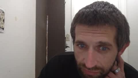 Snapshot of tylerweist727678265 chatting on November 14, 8:35 am tylerweist727678265 online show from November 14, 8:35 am